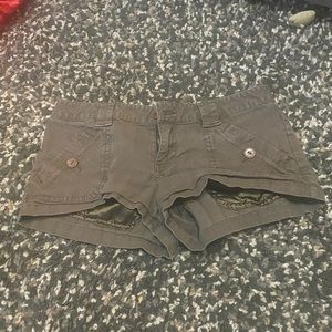 Vintage women’s Volcom shorts size 3